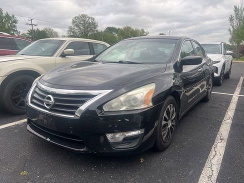 Used 2015 Nissan Altima 2.5 S w/ Power Driver Seat Package image 1