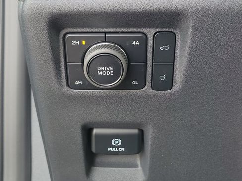 New 2026 Ford Expedition Platinum w/ Stealth Appearance Package AWD/4WD image 26