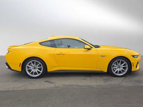 Used 2024 Ford Mustang GT Premium image 8