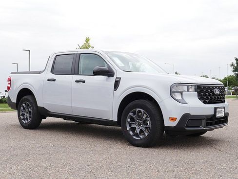New 2025 Ford Maverick XLT w/ XLT Luxury Package image 7