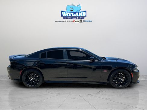 Certified 2019 Dodge Charger Scat Pack w/ Dynamics Package RWD image 6