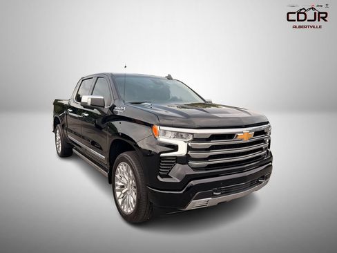 Used 2025 Chevrolet Silverado 1500 High Country w/ High Country Premium Package AWD/4WD image 1