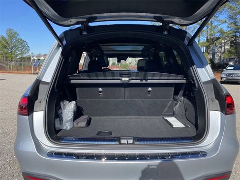 Used 2025 Mercedes-Benz GLS 450 4MATIC image 10