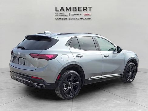 Used 2025 Buick Envision Sport Touring image 5