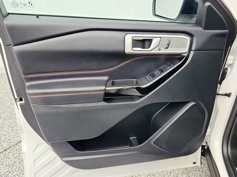 Used 2023 Ford Explorer ST-Line image 10