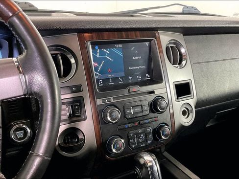 Used 2016 Ford Expedition Platinum RWD image 8