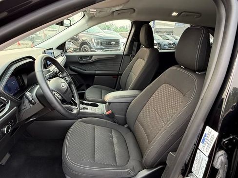 Certified 2024 Ford Escape Active AWD/4WD image 7