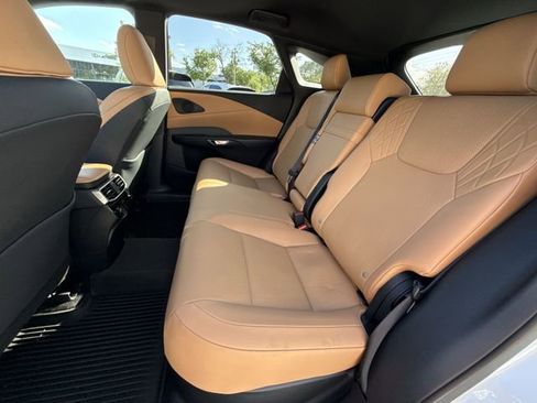 Used 2025 Lexus RX 350 Premium w/ Accessory Package (K3) image 23