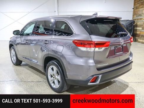 Used 2019 Toyota Highlander Limited FWD V6 1 Owner image 4