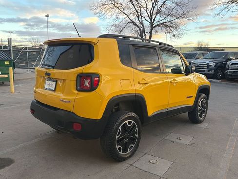 Used 2016 Jeep Renegade Trailhawk image 5