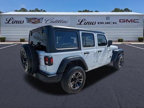 Used 2025 Jeep Wrangler Unlimited Sport AWD/4WD image 4