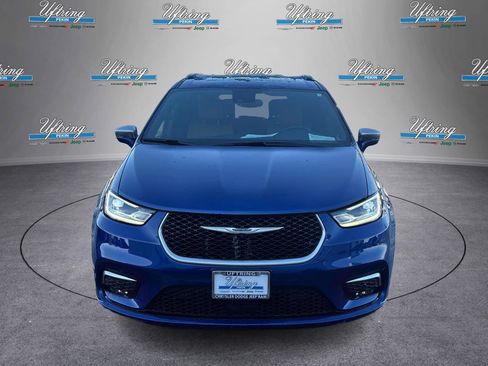 Used 2021 Chrysler Pacifica Pinnacle image 8