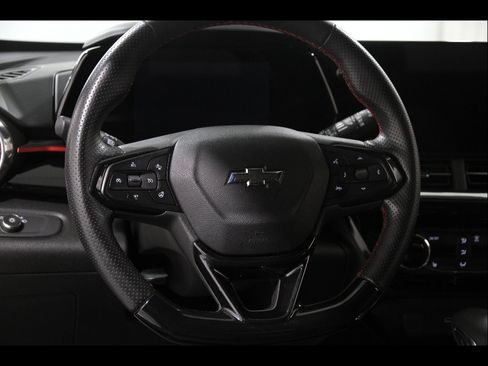Certified 2024 Chevrolet Trax RS w/ Driver Confidence Package FWD image 7