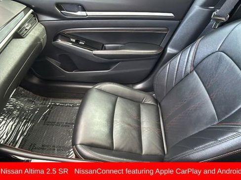 Used 2023 Nissan Altima 2.5 SR w/ SR Premium Package image 12