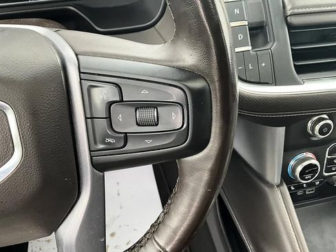 Used 2023 GMC Yukon SLT w/ SLT Premium Package AWD/4WD image 32