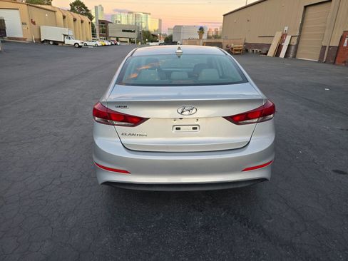 Used 2018 Hyundai Elantra SEL w/ Cargo Package image 5