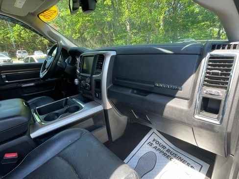 Used 2016 RAM 1500 Laramie w/ Convenience Group AWD/4WD image 29