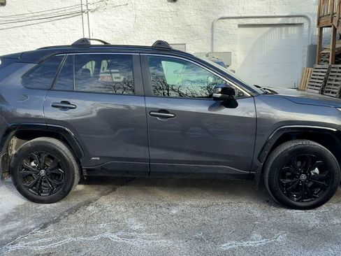 Used 2024 Toyota RAV4 XSE image 9