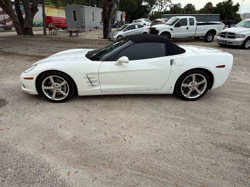 Used 2009 Chevrolet Corvette Convertible w/ Preferred Equipment Group RWD image 4