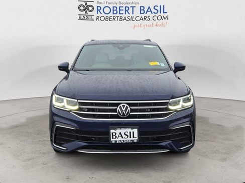 Used 2022 Volkswagen Tiguan SEL R-Line image 8