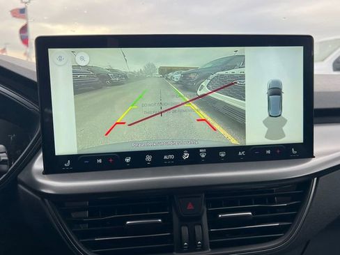 New 2026 Ford Escape SE image 17