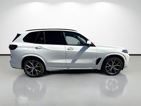 New 2026 BMW X5 xDrive50e w/ Executive Package image 2