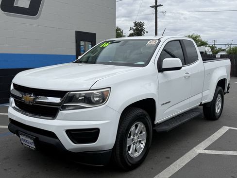 Used 2016 Chevrolet Colorado W/T w/ WT Convenience Package RWD image 3