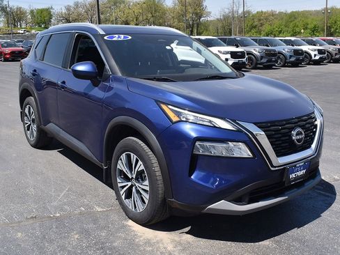Used 2023 Nissan Rogue SV w/ SV Premium B Package AWD/4WD image 13