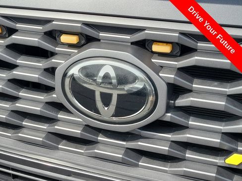 Used 2022 Toyota Tacoma TRD Sport w/ TRD Premium Sport Package RWD image 30