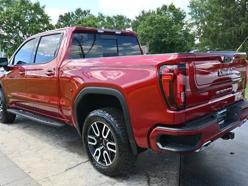Used 2024 GMC Sierra 1500 AT4 w/ AT4 Premium Package AWD/4WD image 7