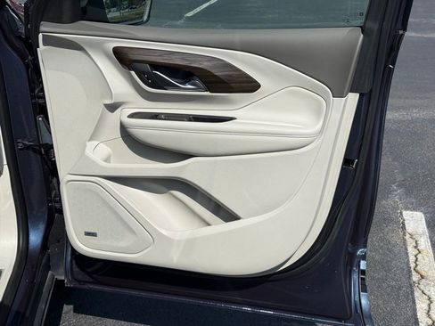 Used 2018 GMC Terrain Denali w/ Comfort Package image 39