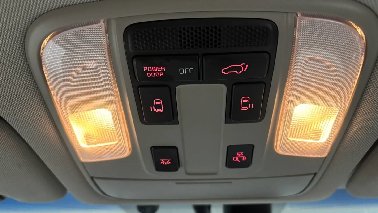 Used 2018 Kia Sedona EX FWD image 10