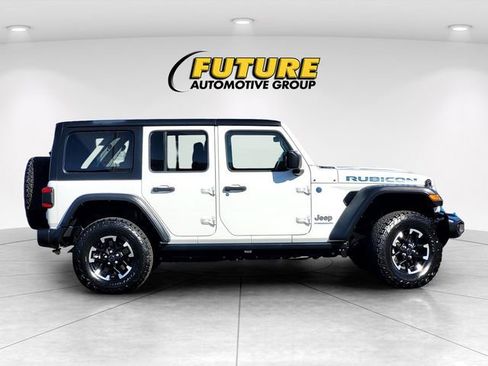 Used 2024 Jeep Wrangler Unlimited Rubicon 4xe AWD/4WD image 3