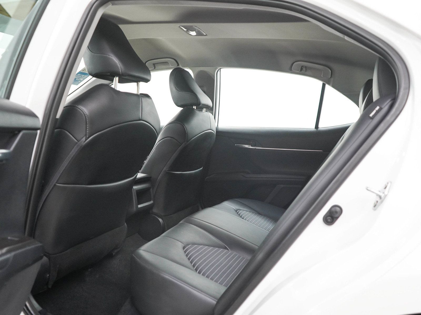 Used 2024 Toyota Camry SE FWD image 16