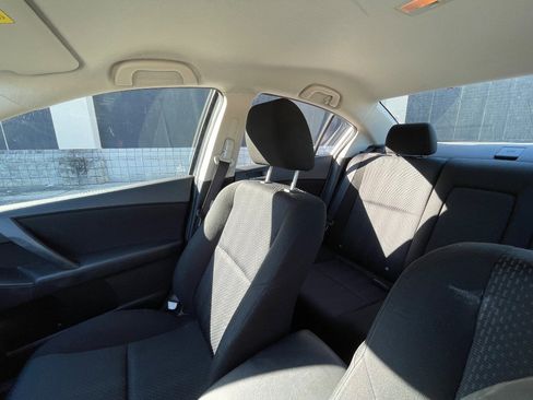 Used 2010 MAZDA MAZDA3 i Touring image 35