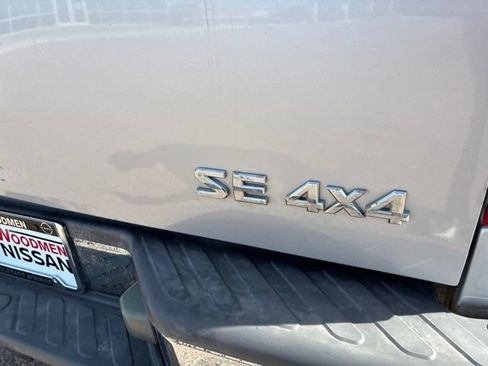 Used 2010 Nissan Frontier SE AWD/4WD image 13