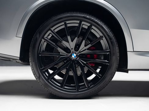 Used 2025 BMW X5 sDrive40i w/ M Sport Package RWD image 38