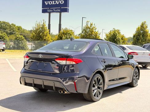 Used 2023 Toyota Corolla SE w/ SE Premium Package FWD image 10