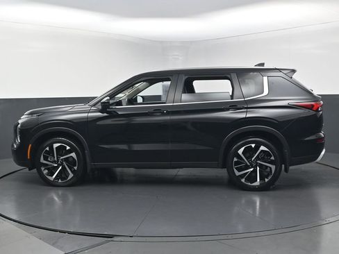 Used 2023 Mitsubishi Outlander SE AWD/4WD image 7