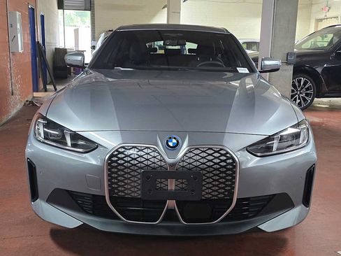 Used 2025 BMW i4 xDrive40i w/ Premium Package AWD/4WD image 7