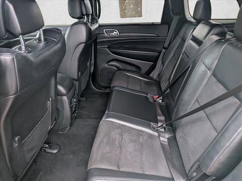 Used 2021 Jeep Grand Cherokee Laredo X image 19