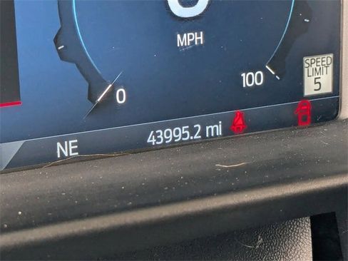 Used 2024 Ford F350 Platinum image 34