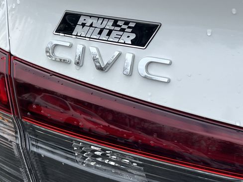 Used 2025 Honda Civic Sport image 23