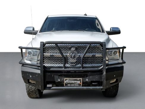 Used 2018 RAM 2500 Laramie AWD/4WD image 3