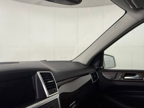 Used 2015 Mercedes-Benz ML 350 4MATIC image 22