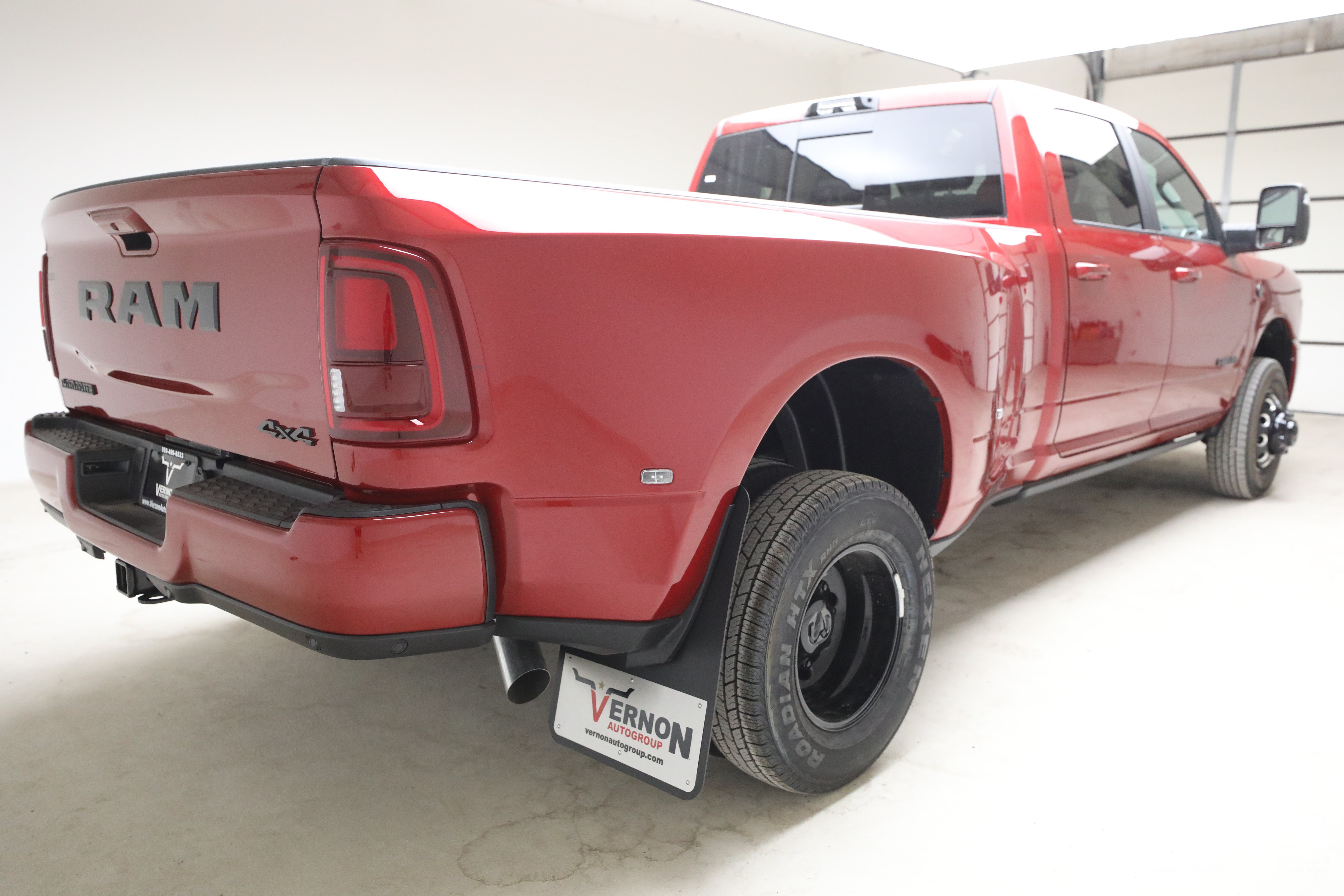 New 2026 RAM 3500 Laramie AWD/4WD image 5