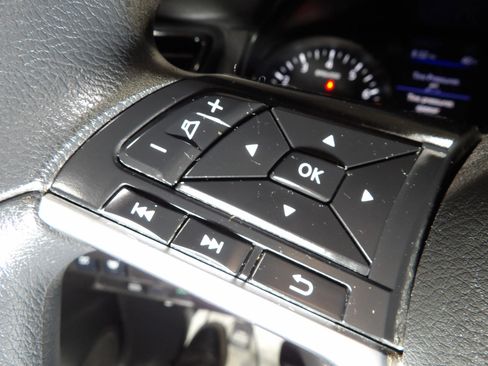Used 2020 Nissan Rogue Sport S AWD/4WD image 18