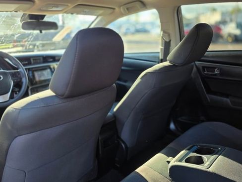 Used 2019 Toyota Corolla LE image 16