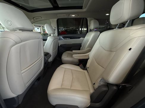 Used 2023 Cadillac XT6 Premium Luxury AWD/4WD image 34