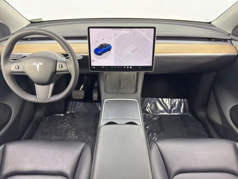 Used 2023 Tesla Model Y Long Range image 13